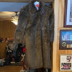 Chic Faux Fur Coat with Striped Pattern